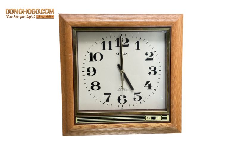 Tại sao nên chọn đồng hồ gỗ vuông làm quà tặng?